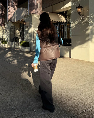 Loose-fit pintuck pants