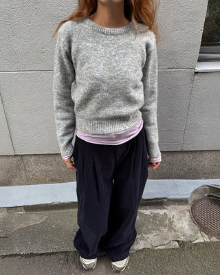 Round neck long-sleeve knit