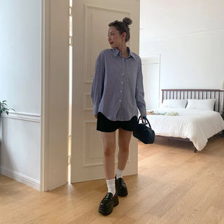Double-pleated shorts