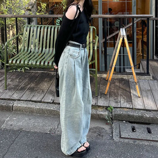 Strap-unbalanced shoulder knit