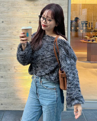Round neck loose fit knit