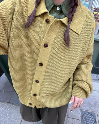 Collared knit cardigan