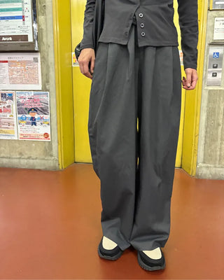 Center seam pleated slacks