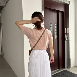 U-neck short-sleeved knit