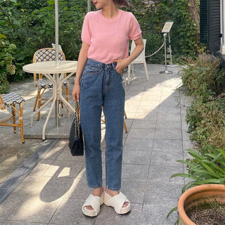 Colored round short-sleeved knit