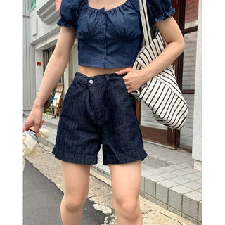 Short denim pants