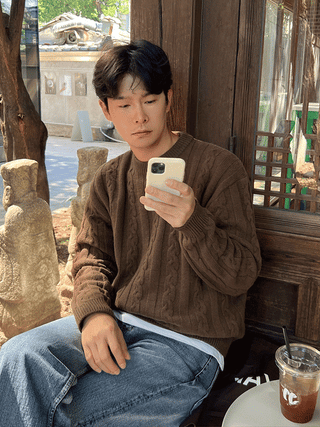 Kof Cable Round Knit