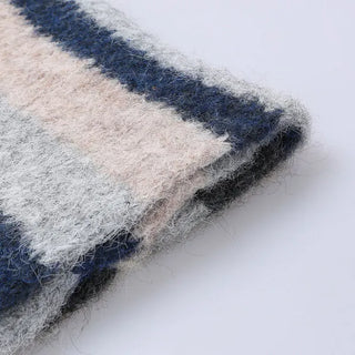 Colored border scarf
