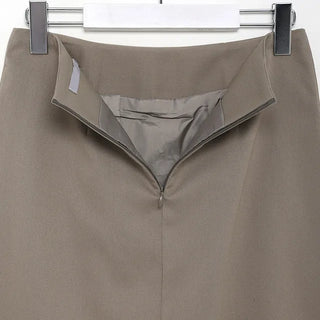 Slit long skirt