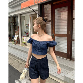 Short denim pants