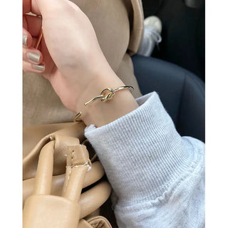 twist gold  bracelet