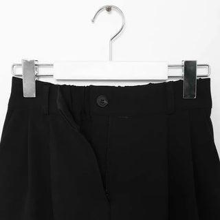Two-pleat shorts