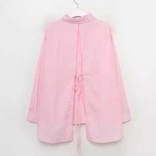 Back slit ribbon shirt