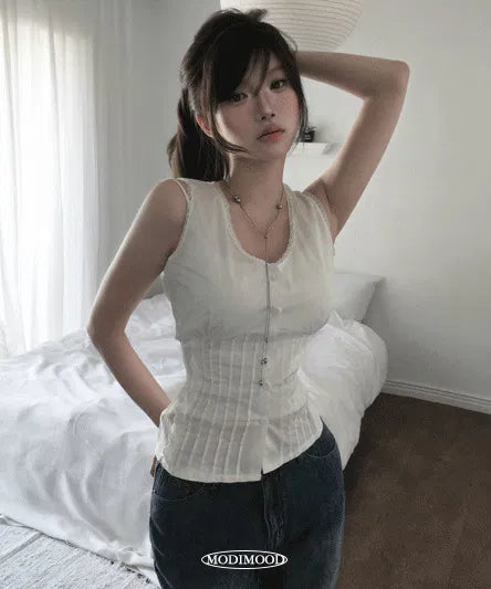 Ray Sleeveless Blouse
