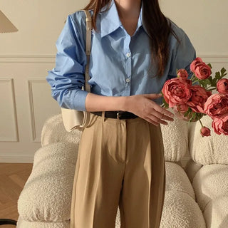 Colored cropped shirt