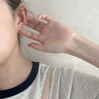Simple hoop earrings