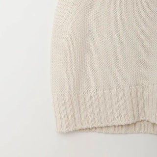 Basic semi-cropped knit vest