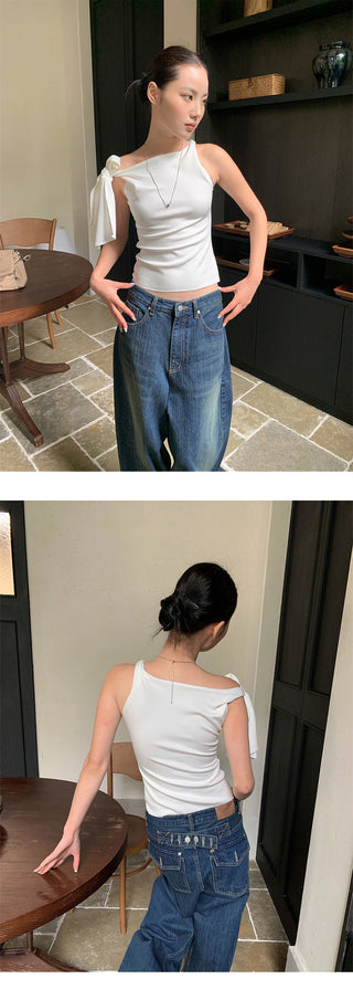 lace-up off-shoulder