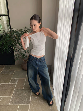 lace-up off-shoulder