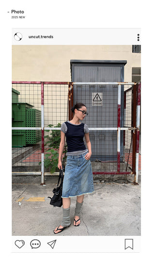 button denim skirt