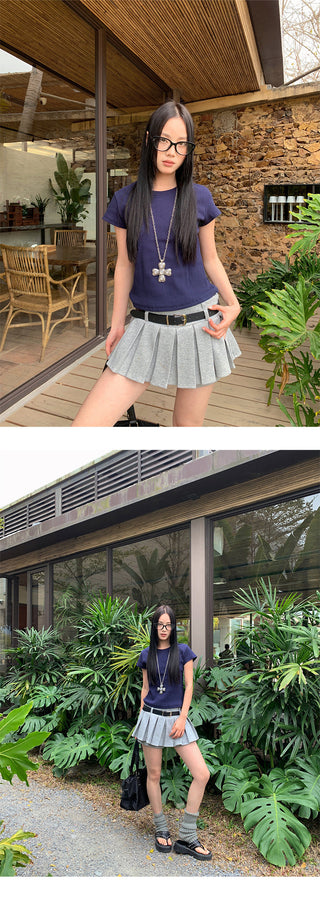 pleated mini skirt