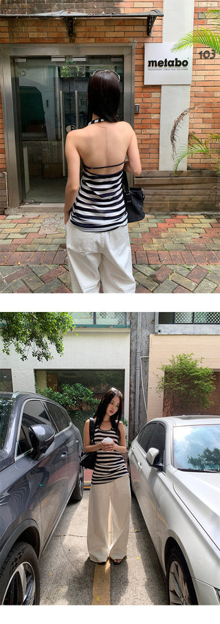 striped U-collar Top