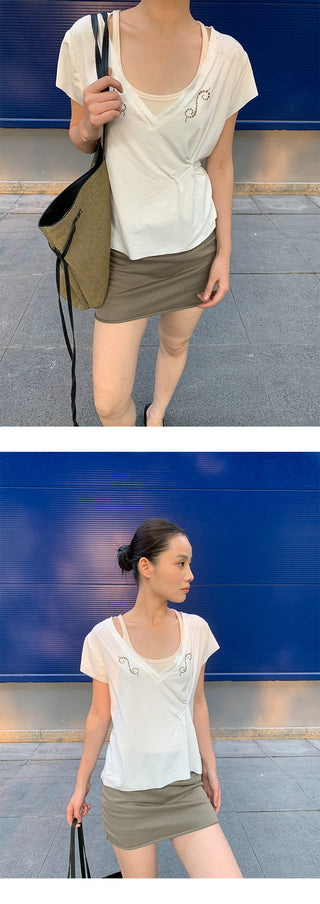 pleated V-neck Tops