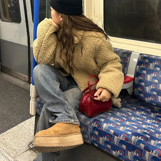 Round tote bag