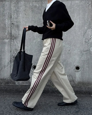 Line detail easy pants