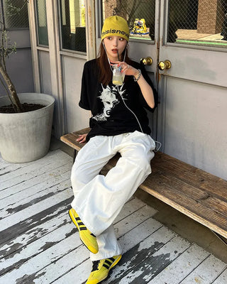 Cotton two-pleat wide-leg pants with key loop.