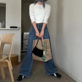 Soft basic long-sleeved T-shirt