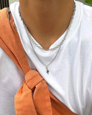 Layered pendant necklace