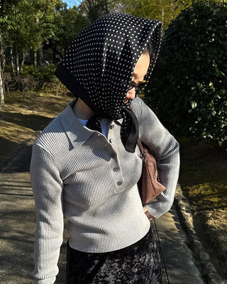 Pointed polka dot scarf