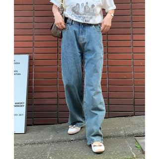 Pintuck pointed denim