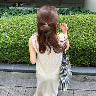 Frilled Sleeveless Knit