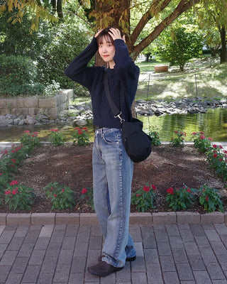 Cropped round knit