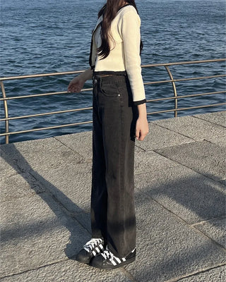 Basic straight-leg denim