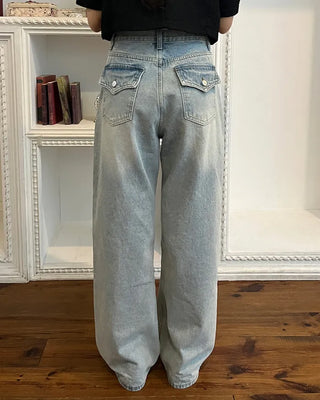 Wide-leg denim jeans with rear pockets