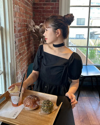Choker Square Puff Blouse