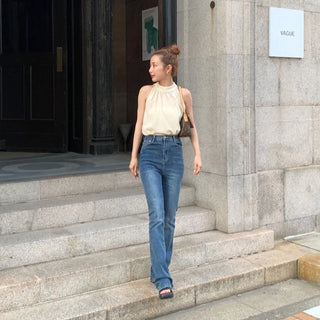 Halter neck sleeveless blouse