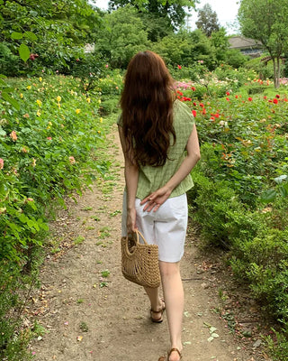 Net rattan tote bag