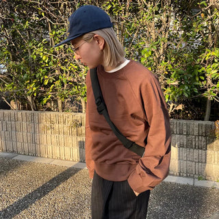 Stitched raglan sweatshirt