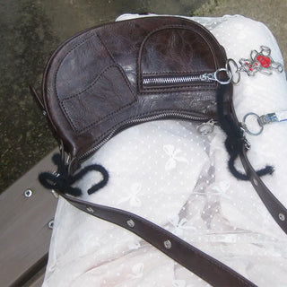 Pocket shoulder bag