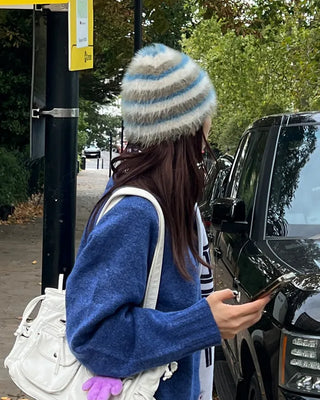 Two-tone striped knit hat