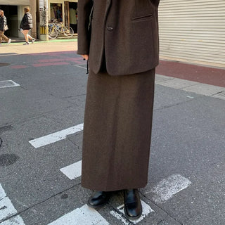 Wool long skirt