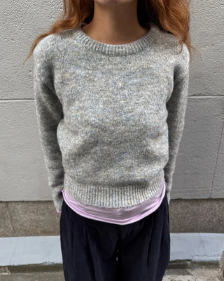 Round neck long-sleeve knit
