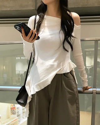 Off-shoulder asymmetrical T-shirt