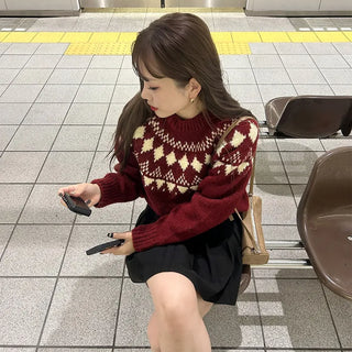 Round neck jacquard knit