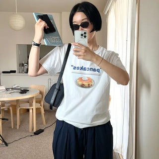 Tinted oval sunglasses