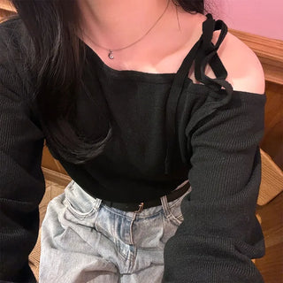 Strap-unbalanced shoulder knit